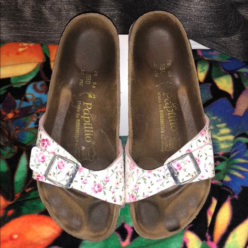 Papillio by Birkenstock cute floral sandals!